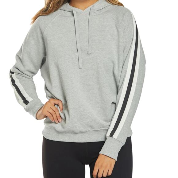 NWOT Spiritual Gangster Hamsa Classic Raglan Hoodie Gray XS - Picture 2 of 6